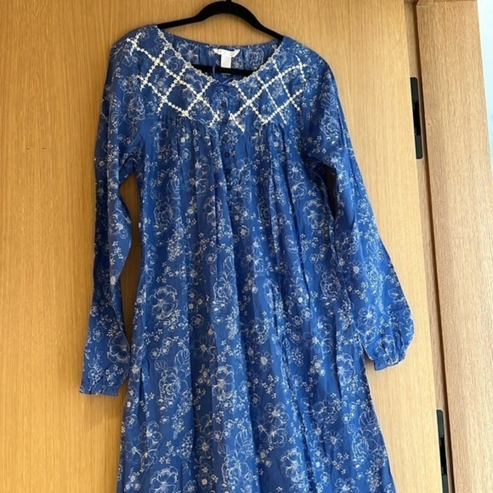 Adonna Blue Toile Nightgown Soft Knit Long Cottage Prairie Long Sleeves Size M